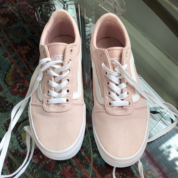 Vans Shoes - Vans blush size 7.5